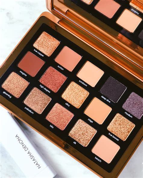 bronze eyeshadow palette.